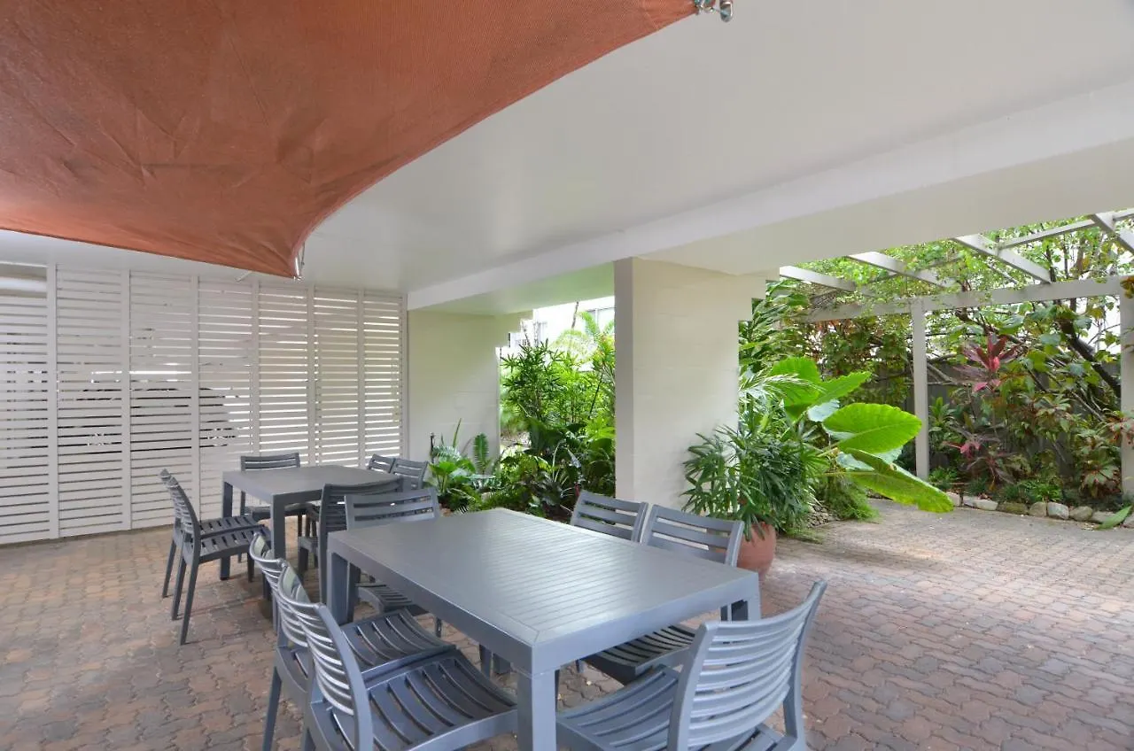 Seascape Holidays - Tropical Reef Apartments Port Douglas