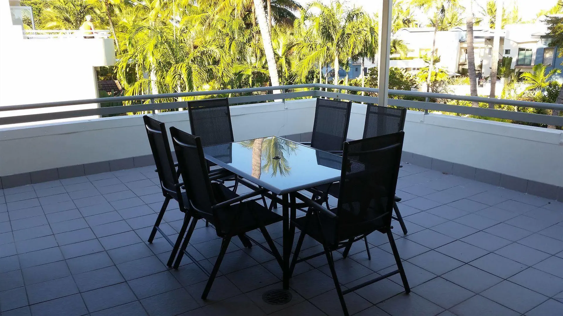 Seascape Holidays - Tropical Reef Apartments Port Douglas 3*,  Australia